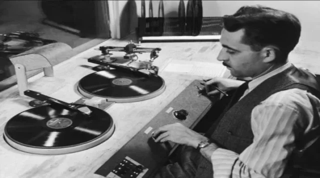 [DJ Wikipedia] Tập 1 - Sự khởi đầu của DJ - DJ là gì?