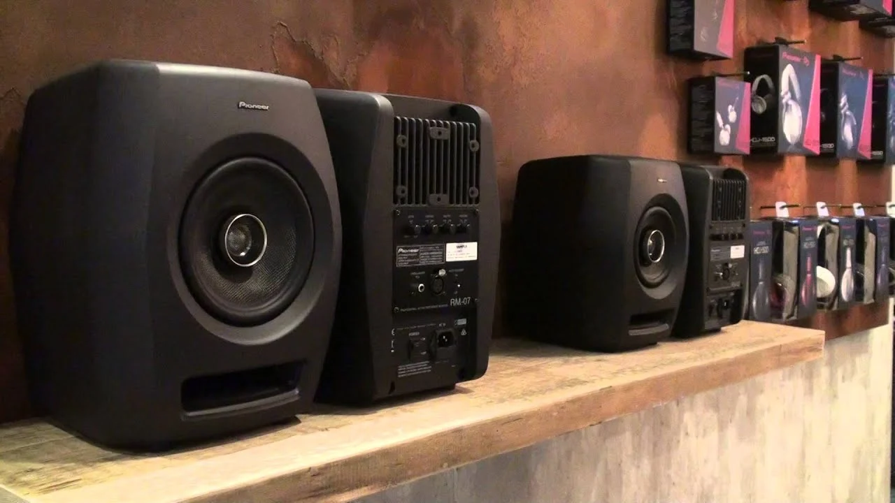 PIONEER RM05 thiết kế 