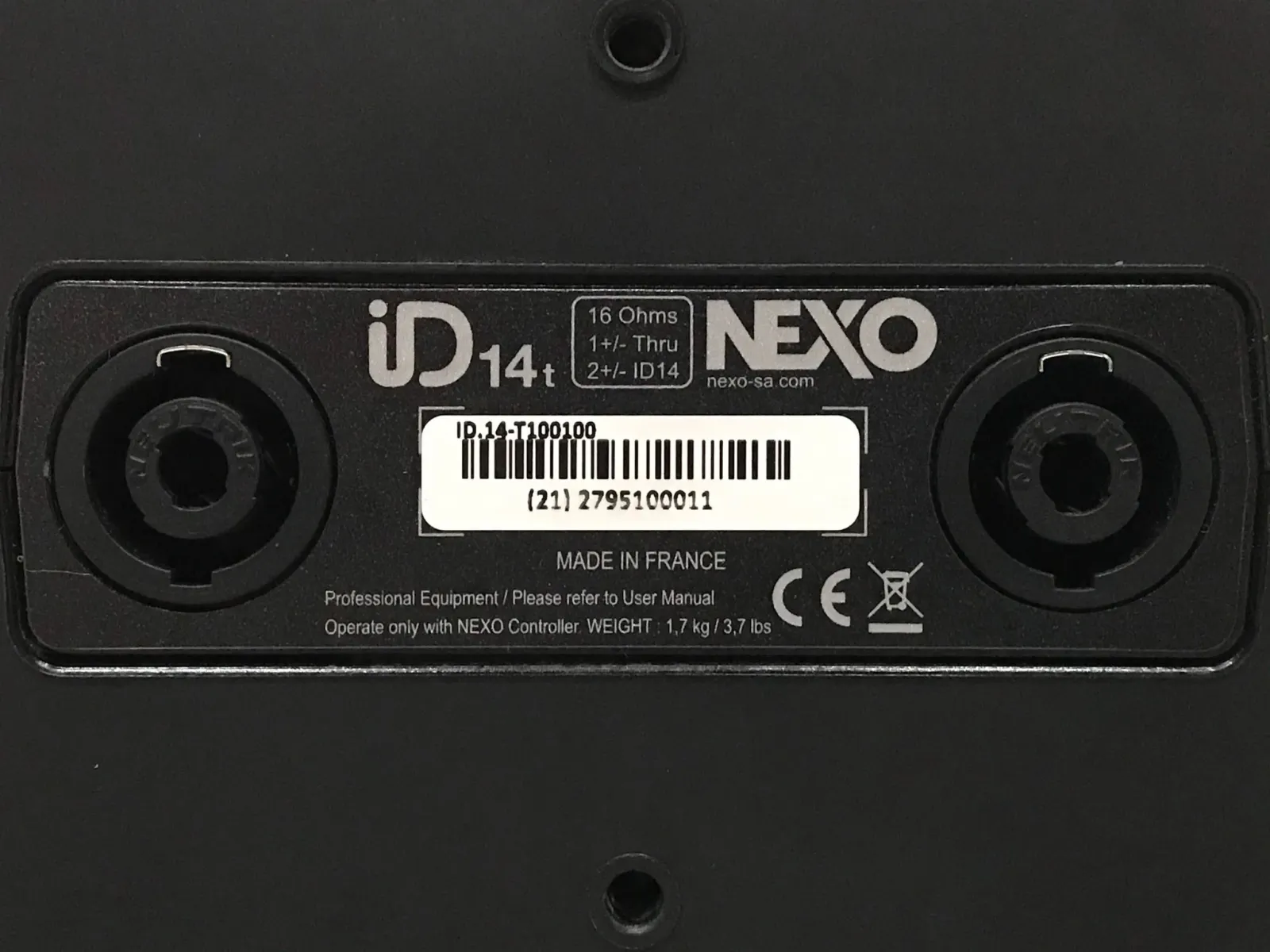 cổng kết nối của loa Nexo ID14