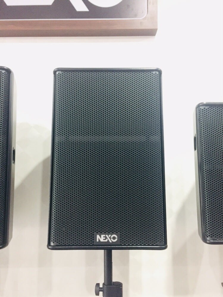 NEXO PS15