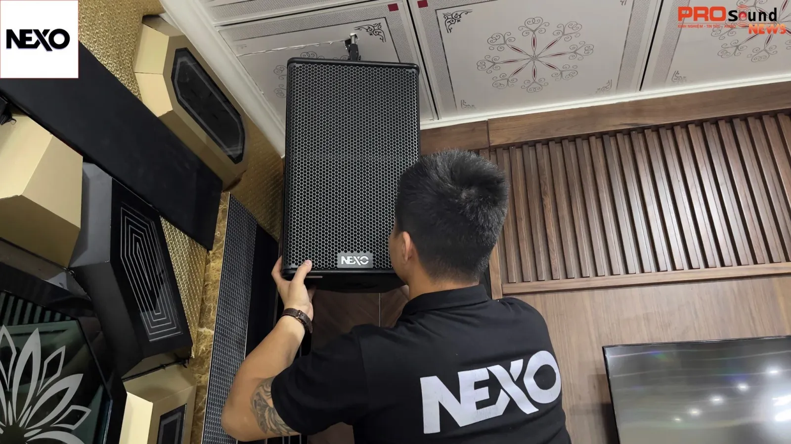 giá treo loa bắt ty nexo