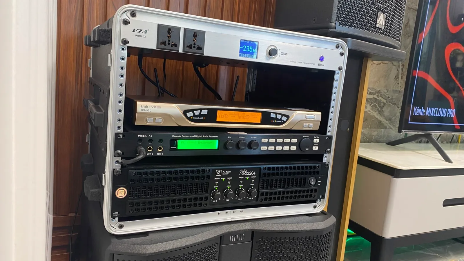 dàn âm thanh karaoke