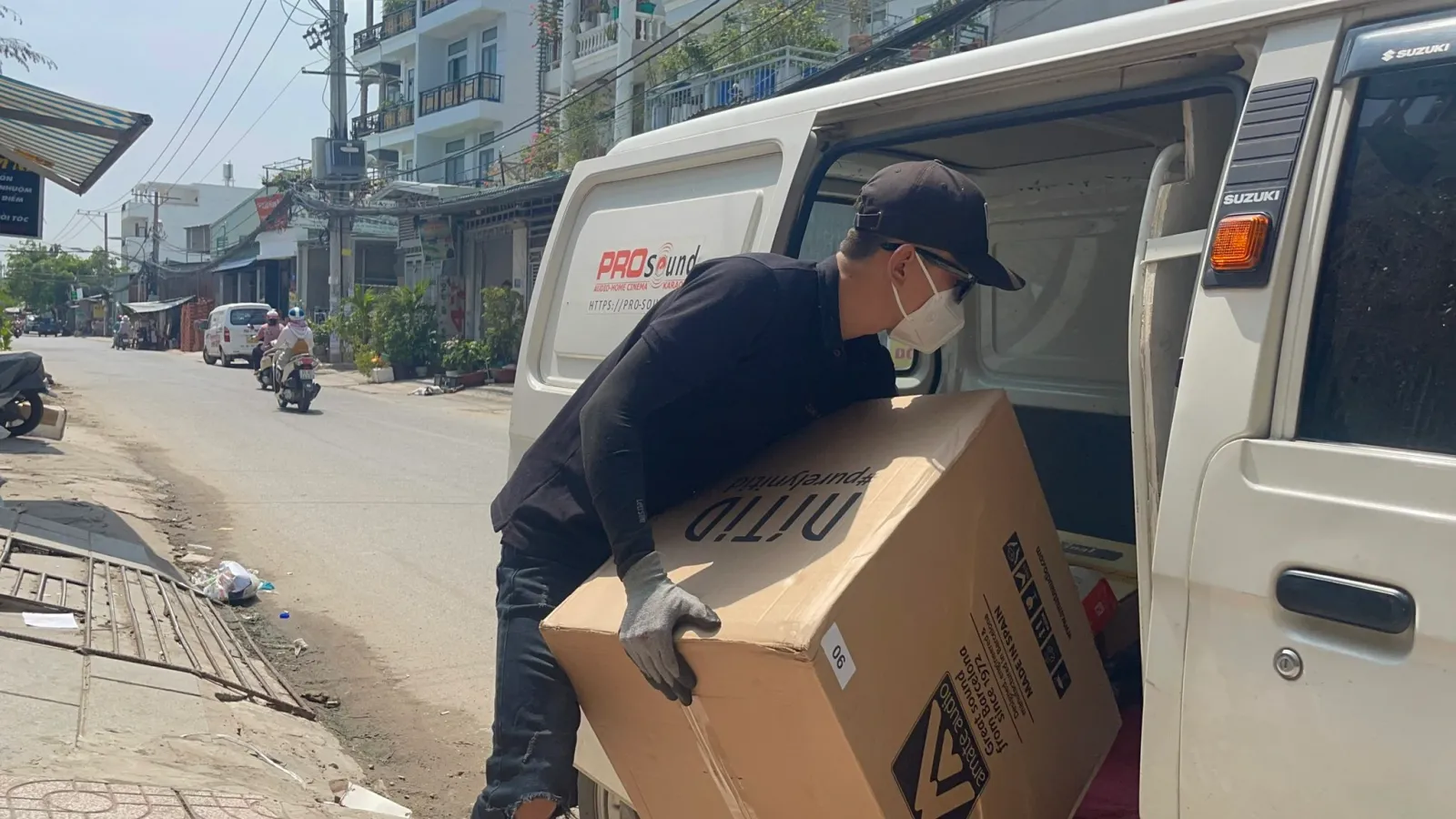 vận chuyển dàn hát 