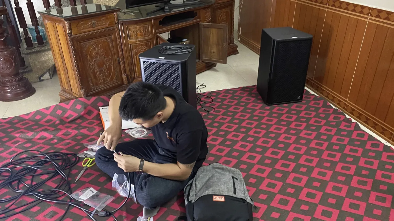 nhân viên kỹ thuật viên 