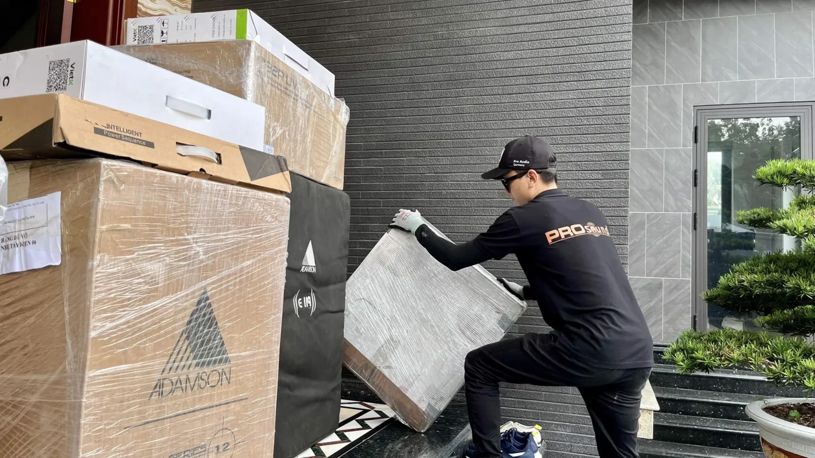 nhân viên kỹ thuật 