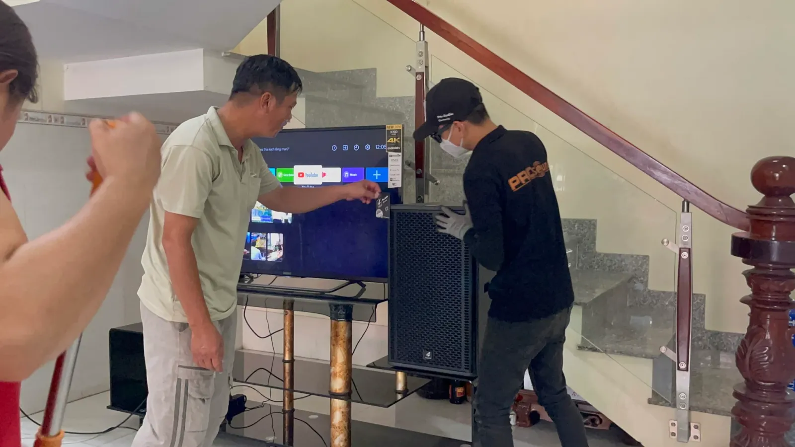 lắp đặt loa hát 