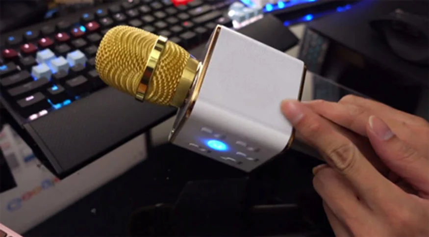 Micro bluetooth có nhiều phím chức năng