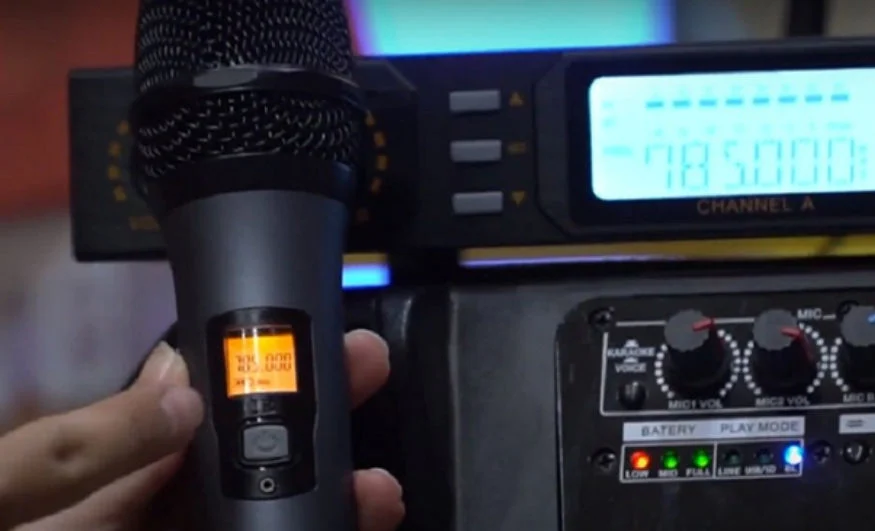 Các loa bluetooth về cơ bản đều có các chức năng giống nhau