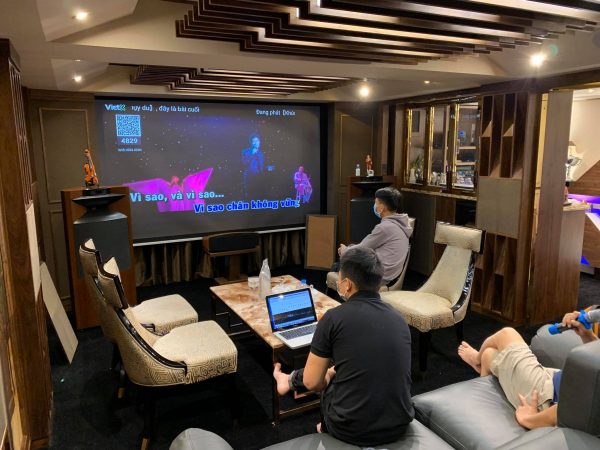 Loa nghe nhạc và loa karaoke khác nhau như thế nào?