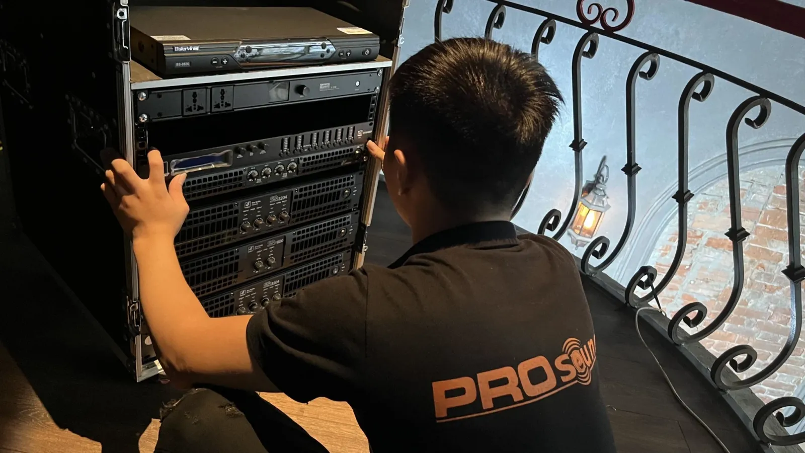 Lắp đặt hệ thống âm thanh Amate S26P cho quán lounge Sober ở Đào Duy Từ