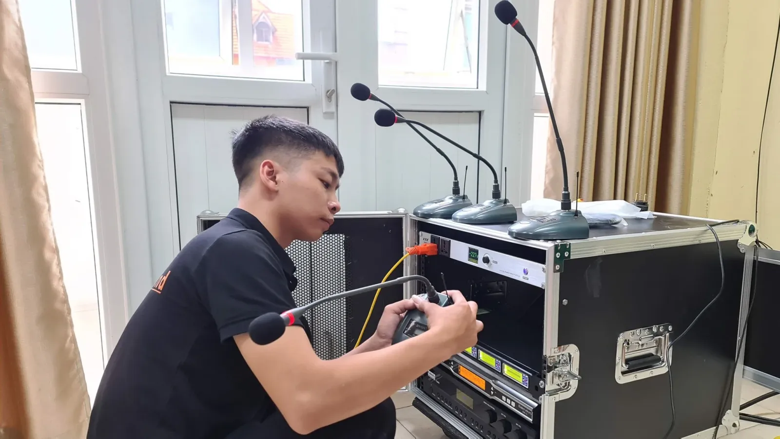 nhân viên kỹ thuật 