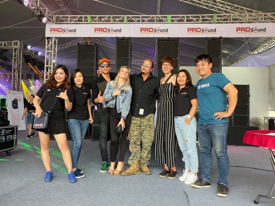 &acirc;m thanh quốc tế Plase Show 2019