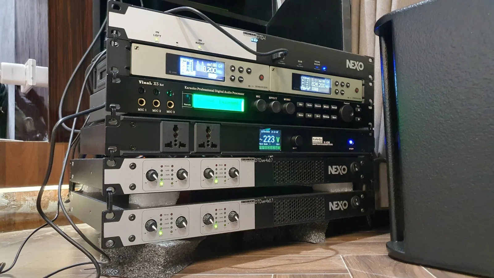 ấm thanh NEXO ePS8