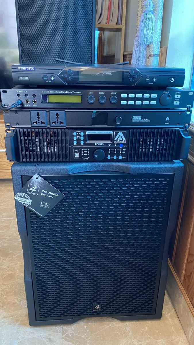 dàn âm thanh karaoke