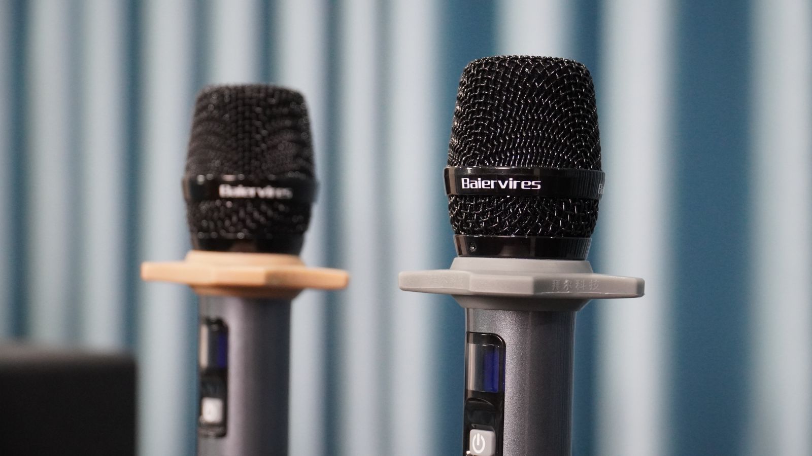 tai cầm của micro baier BS9500